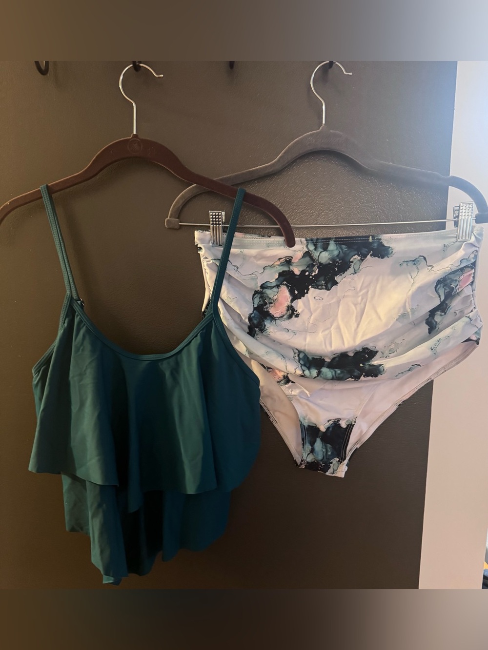 Teal Ruffle Tankini Top with Marble High-Waist Bikini Bottoms NWTs size Large